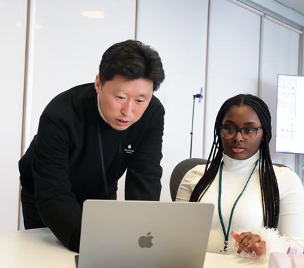 Euihark Lee Apple academy.png